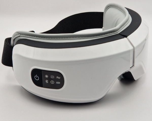 Le masque pour les yeux serenity posé sur fond blanc en vue d'ensemble.